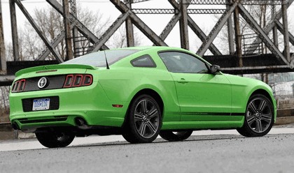 2012 Ford Mustang V6 12