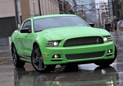 2012 Ford Mustang V6 20