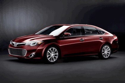 2013 Toyota Avalon 1