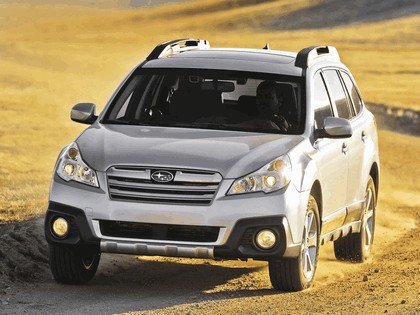 2012 Subaru Outback 2.5i - USA version 7