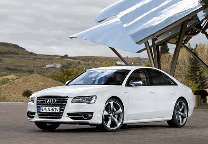 2012 Audi S8 1