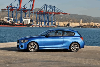 2012 BMW M135i ( F20 ) 3-door 22