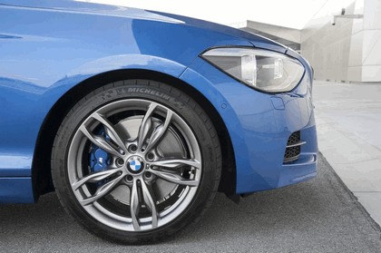 2012 BMW M135i ( F20 ) 3-door 124