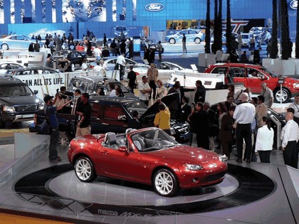 2006 Mazda MX-5 roadster coupé 27