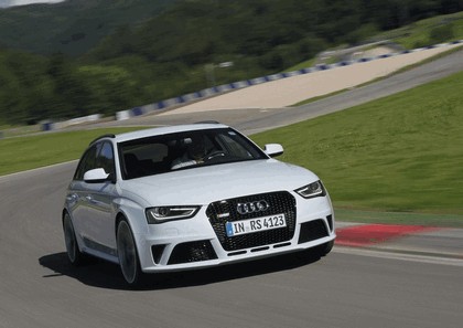 2012 Audi RS4 Avant - Spielberg circuit 14