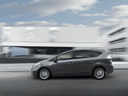 2012 Toyota Prius+ 4