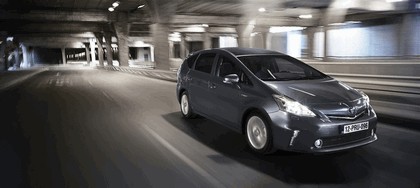 2012 Toyota Prius+ 8