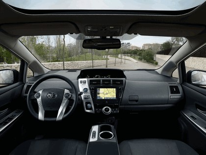 2012 Toyota Prius+ 26