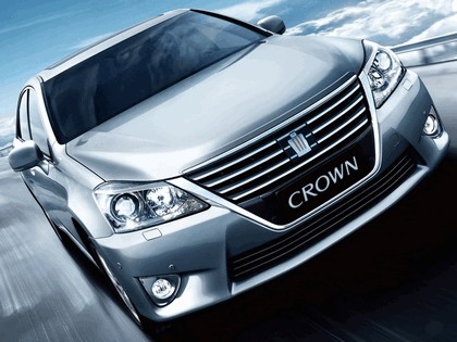 2012 Toyota Crown Royal Saloon VIP 3