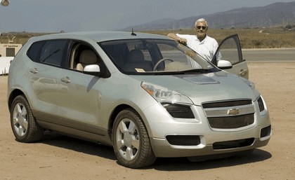 2005 General Motors Sequel concept 45