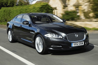 2012 Jaguar XJ - UK version 22