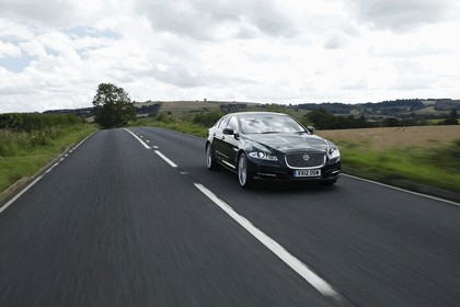 2012 Jaguar XJ - UK version 25