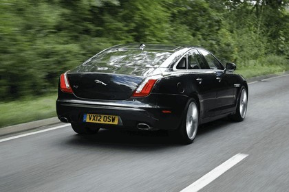 2012 Jaguar XJ - UK version 32