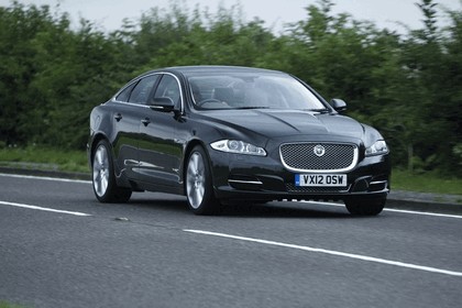 2012 Jaguar XJ - UK version 34