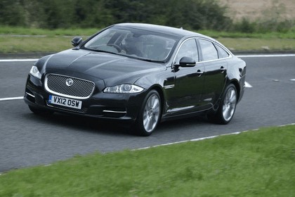 2012 Jaguar XJ - UK version 36