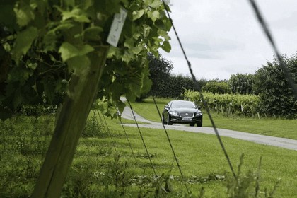 2012 Jaguar XJ - UK version 50