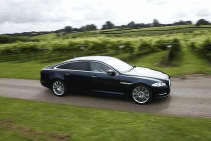 2012 Jaguar XJ - UK version 57