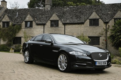 2012 Jaguar XJ - UK version 69