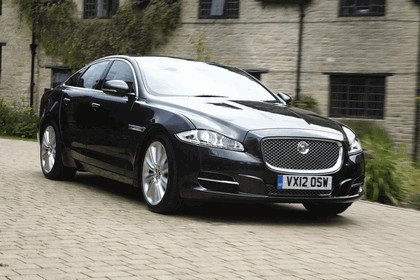 2012 Jaguar XJ - UK version 76