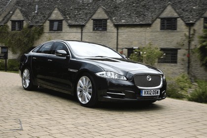 2012 Jaguar XJ - UK version 77