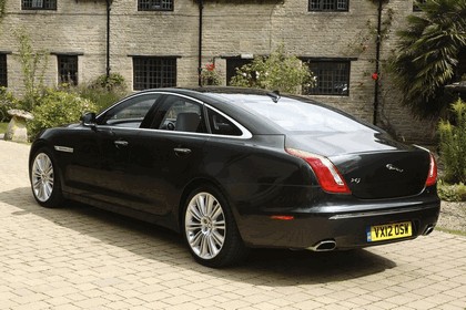 2012 Jaguar XJ - UK version 84