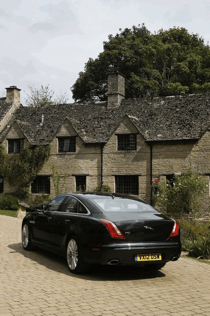 2012 Jaguar XJ - UK version 87