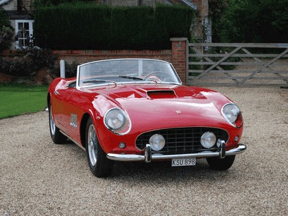 1957 Ferrari 250 GT LWB California spider 13