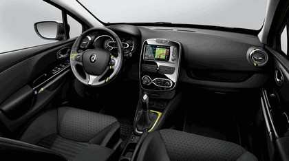 2012 Renault Clio Estate 26