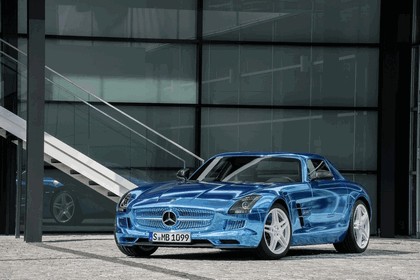 2012 Mercedes-Benz SLS AMG Electric Drive concept 22