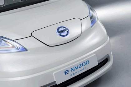 2012 Nissan e-NV200 Van concept 10