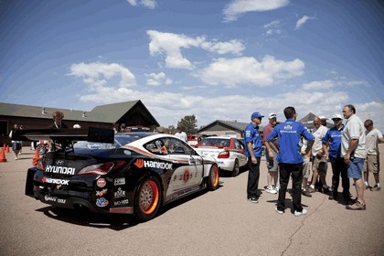 2012 Hyundai Genesis coupé - Pikes Peak 5