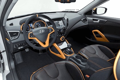 2012 Hyundai Veloster by Katzkin 14