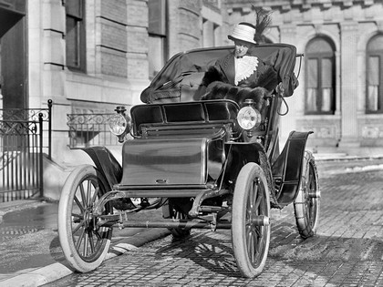 1908 Baker Electric Victoria roadster 2