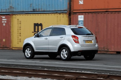 2012 SsangYong Korando CSX commercial - UK version 6