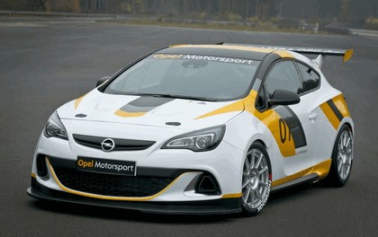 2013 Opel Astra OPC Cup 8