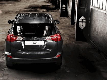 2013 Toyota RAV4 - EU version 16