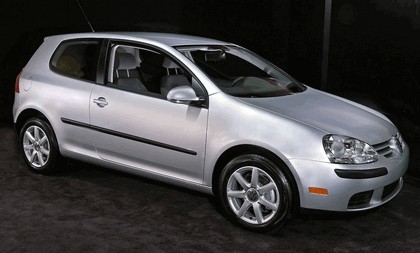 2006 Volkswagen Golf Rabbit 3-door 11