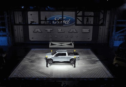 2013 Ford Atlas concept 59
