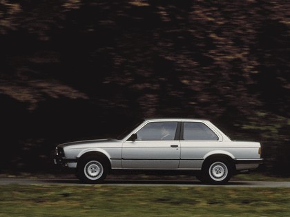 1982 BMW 318i ( E30 ) coupé 6