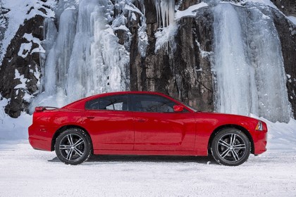 2013 Dodge Charger AWD Sport 2