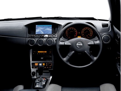 1999 Nissan Avenir 8