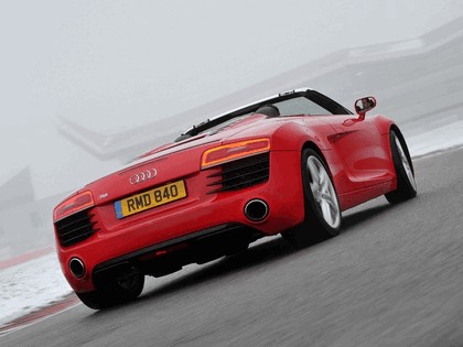 2013 Audi R8 spyder - UK version 10