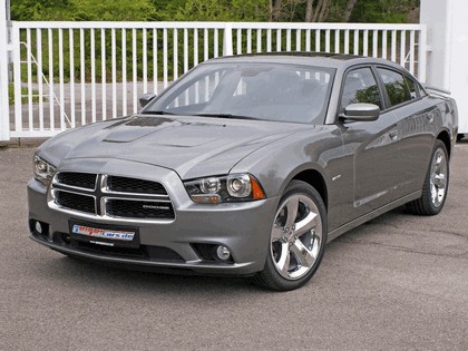 2011 Dodge Charger RT by Geiger 2