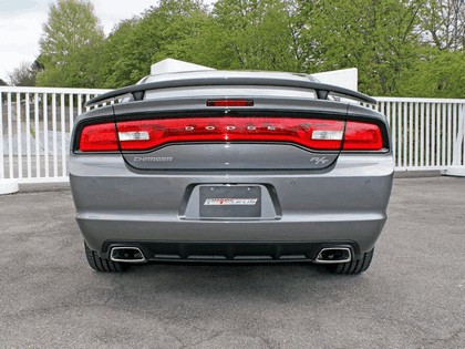 2011 Dodge Charger RT by Geiger 5