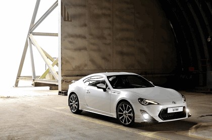 2013 Toyota GT86 by TRD 2