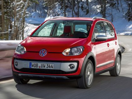 2013 Volkswagen Cross Up 11