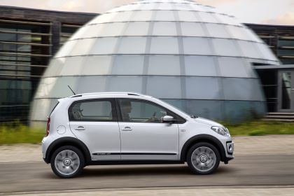 2013 Volkswagen Cross Up 36