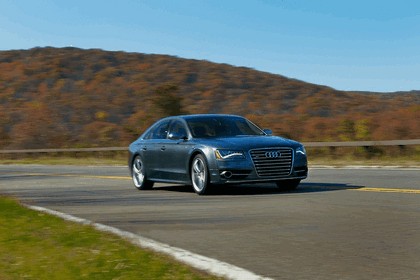 2013 Audi S8 4.0 TFSI - USA version 13