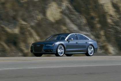 2013 Audi S8 4.0 TFSI - USA version 22