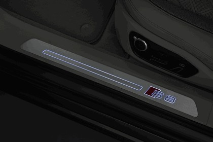 2013 Audi S8 4.0 TFSI - USA version 29